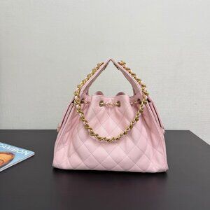 Classic CHANEL Bag: A Stylish and Versatile Choice for Elegance